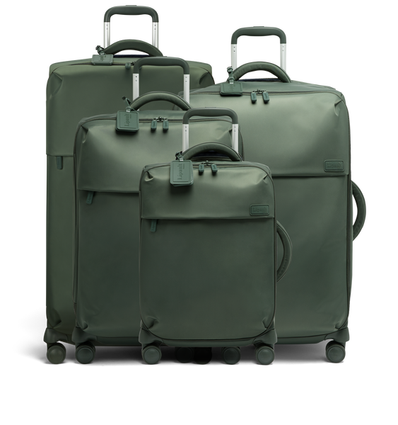 Set of 4 Plume Suitcases Set of 4 Plume Suitcases