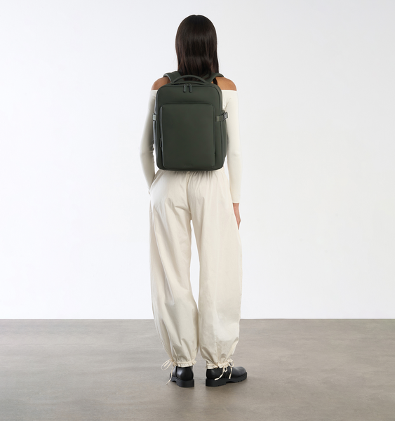 Lost In Berlin Rucksack Pro 16"