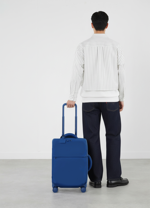 Lipault Lost In Berlin Cabin 2.0 55cm  Blue Me Away